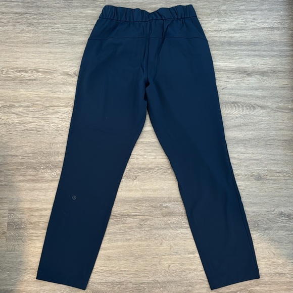 Lululemon Women’s On The Fly Pant 7/8 Navy Size 4 - Picture 8 of 11